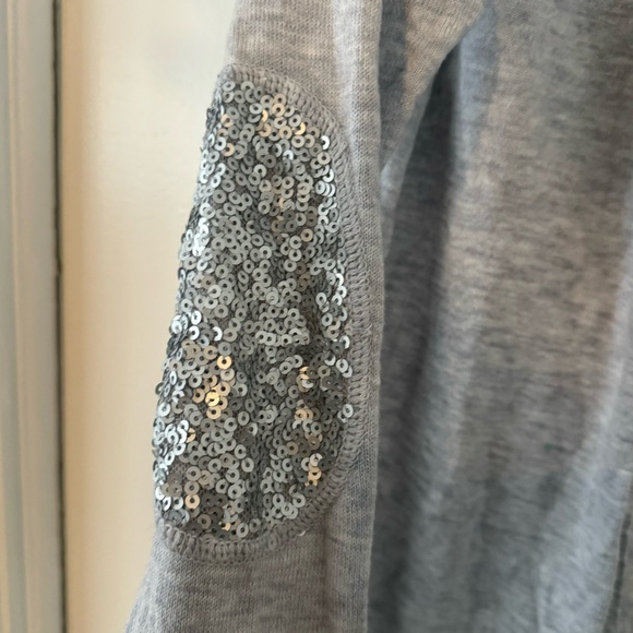 Gray cardigan with sequin elbows - Picture 4 of 4